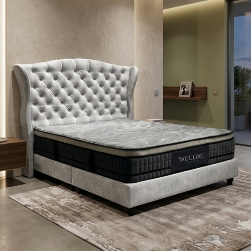 Bridgert Chesterfield King/Queen Bedframe | 142-08