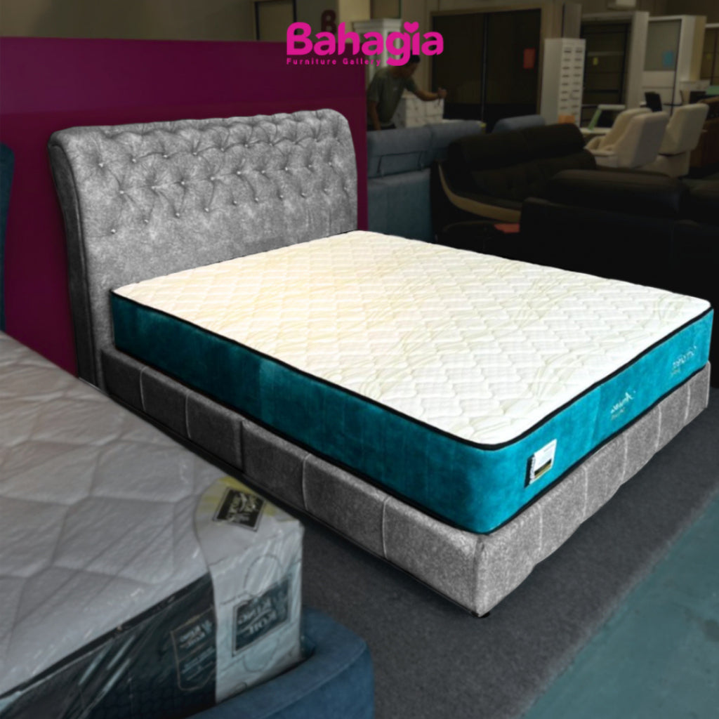 Ariessa Chesterfield King/Queen Bedframe | 141-15